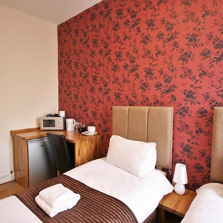 Central Studios Gloucester Place By Roomsbooked Cheltenham Exterior foto