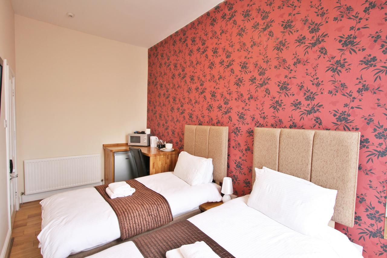 Central Studios Gloucester Place By Roomsbooked Cheltenham Exterior foto