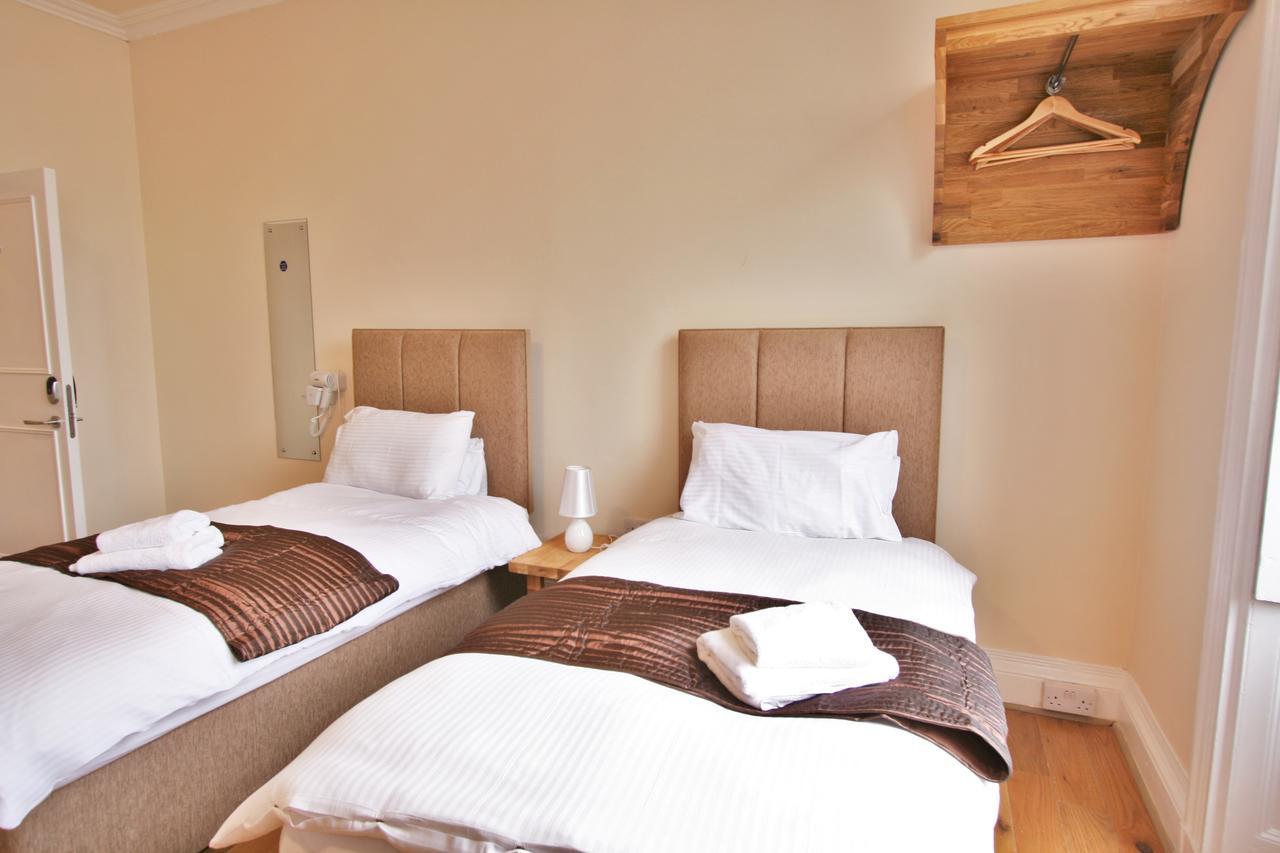 Central Studios Gloucester Place By Roomsbooked Cheltenham Exterior foto